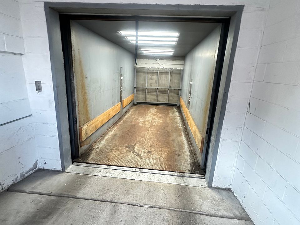 2nd image of 951 50th St #1