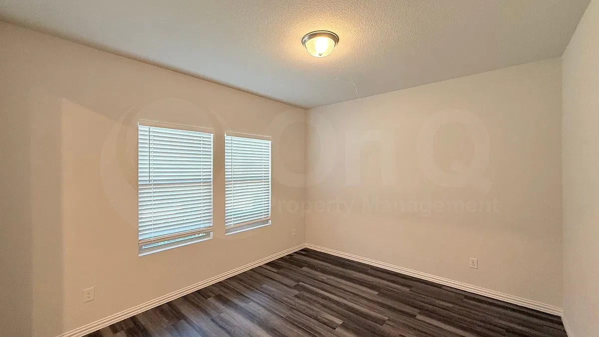 4 bed, 4.0 bath, 3112 sqft, $2,845 — Photo 4