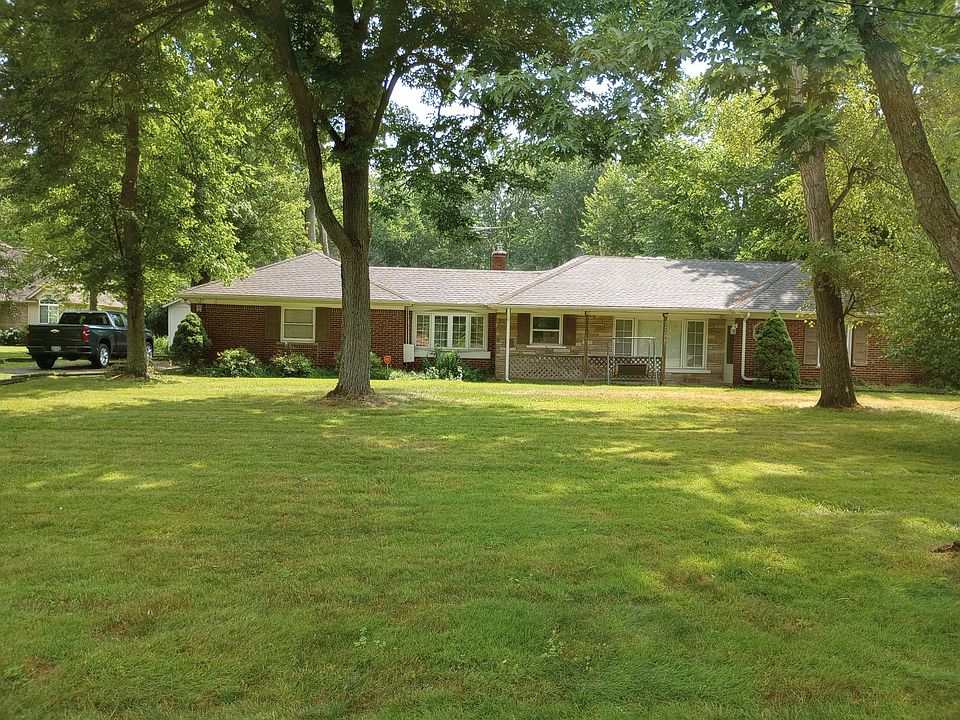 1st image of 24766 Gleneyrie Dr