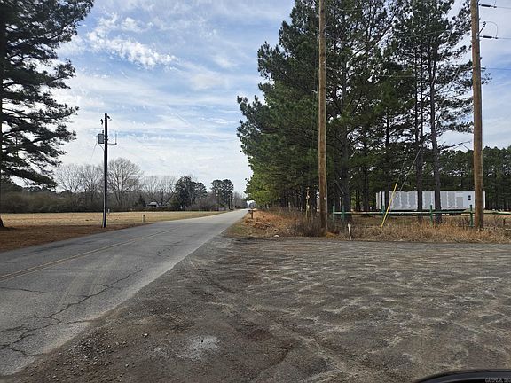 4th image of 726 Foster Chapel Rd