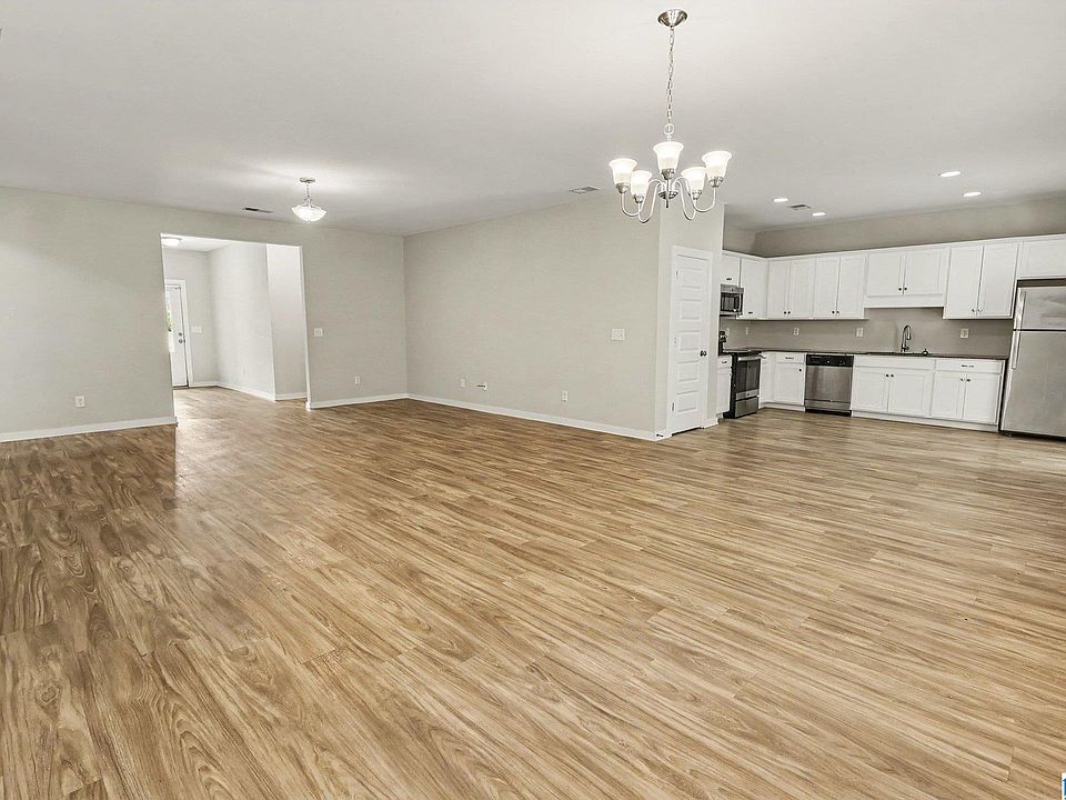 1st image of 361 White Oak Cir