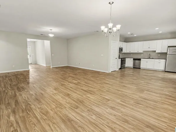 361 White Oak Cir, Lincoln, AL 35096