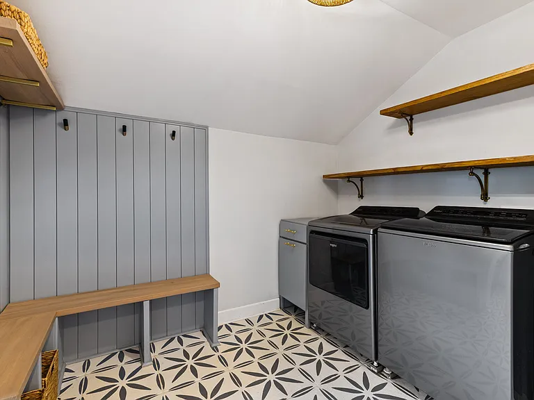 1016 Lenore St — Photo 15