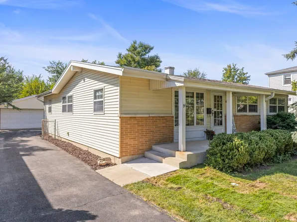 490 N Chatham Ave, Villa Park, IL 60181