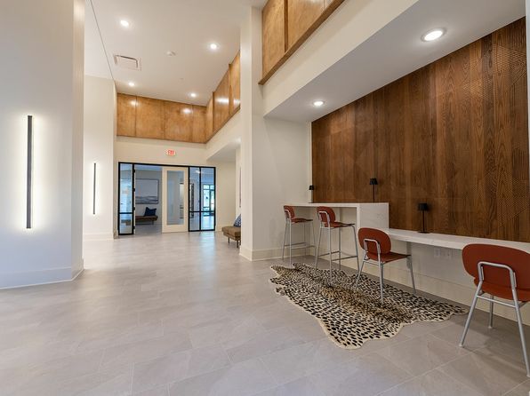 352 S Foster Dr #403