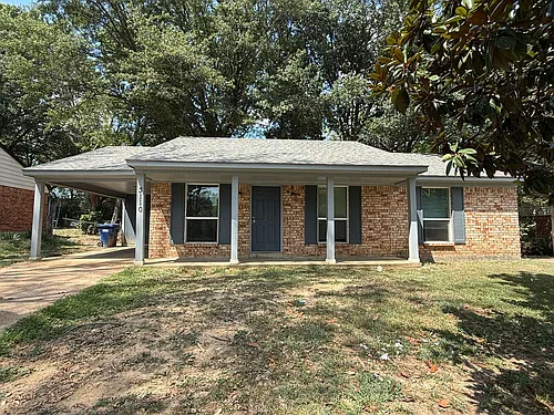 3110 Normandy Dr Photo 1