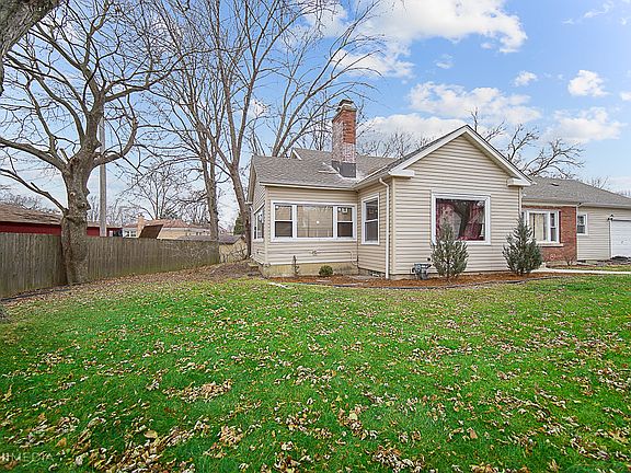 2nd image of 2818 Woodworth Pl