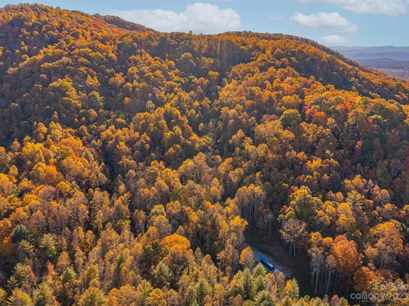 99999 Brush Creek Rd, Fairview, NC 28730