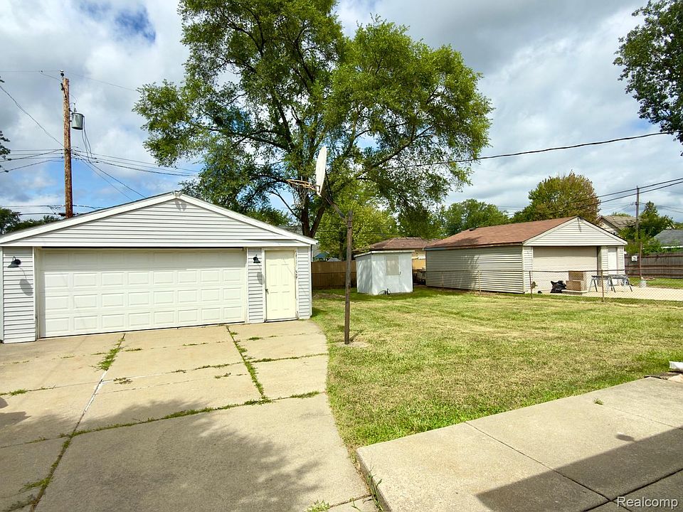 29814 Dover St, photo 28