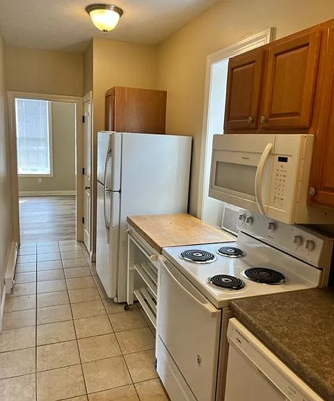 1220 Cincinnati St #2 — Photo 4