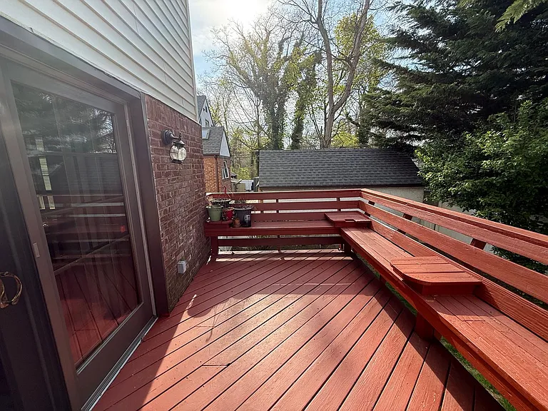 20 Mayfair Ct — Photo 23
