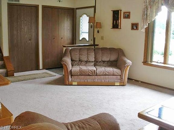 3rd image of 7267 Malabar Ct