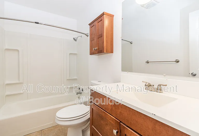 832 S Bowen St #A — Photo 8