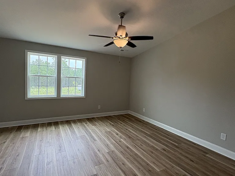 402 Caddie Ct — Photo 10