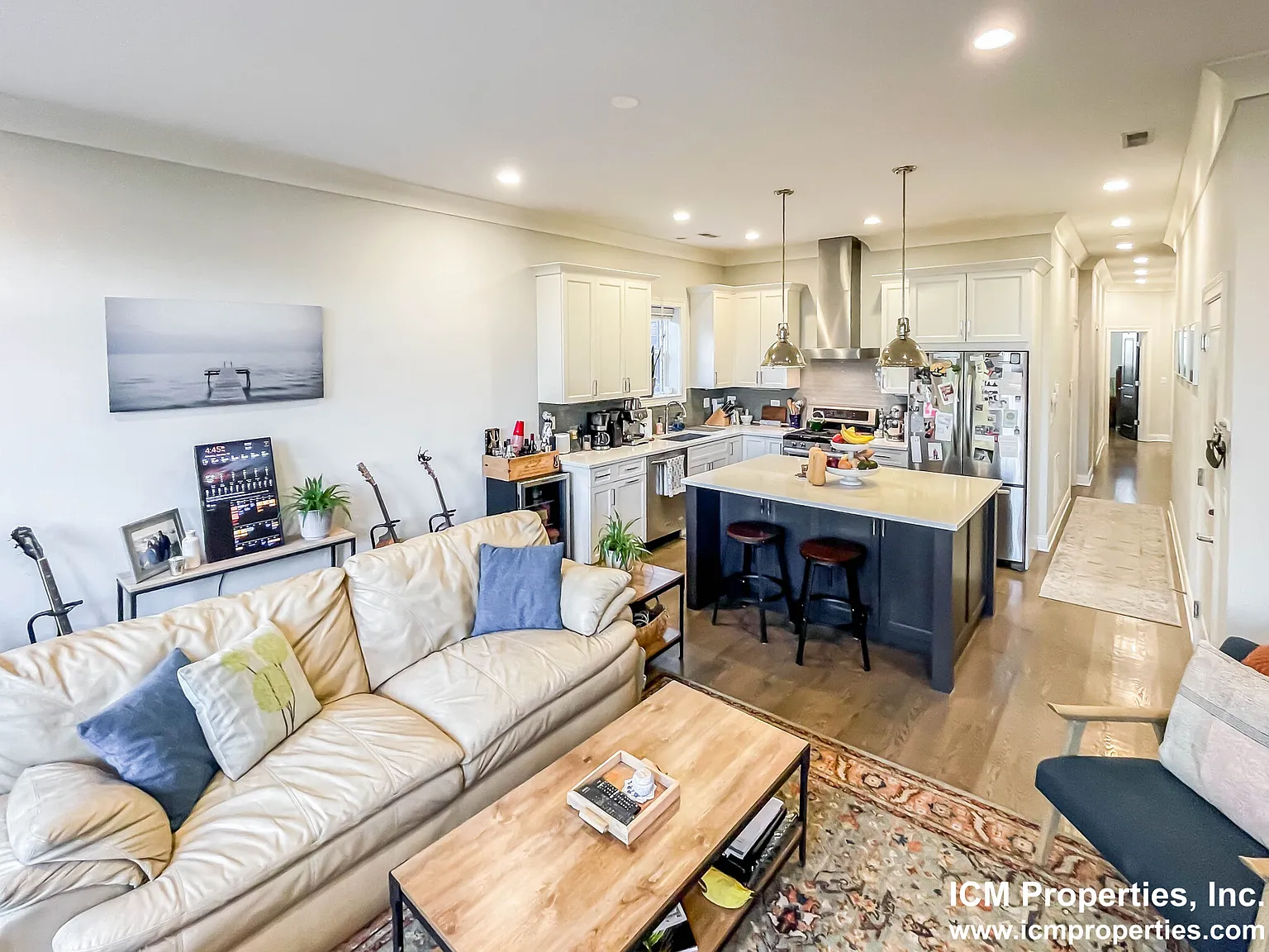 2 bed, 1250 sqft, $5,175 — Photo 3