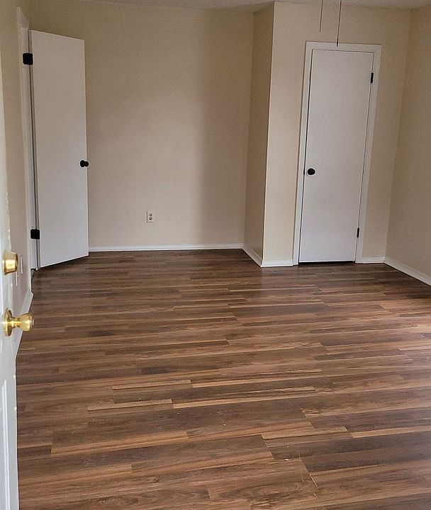 1st image of 921 S Highway 161 Unit 1