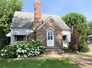 215 S 4th St, Abbotsford, WI 54405