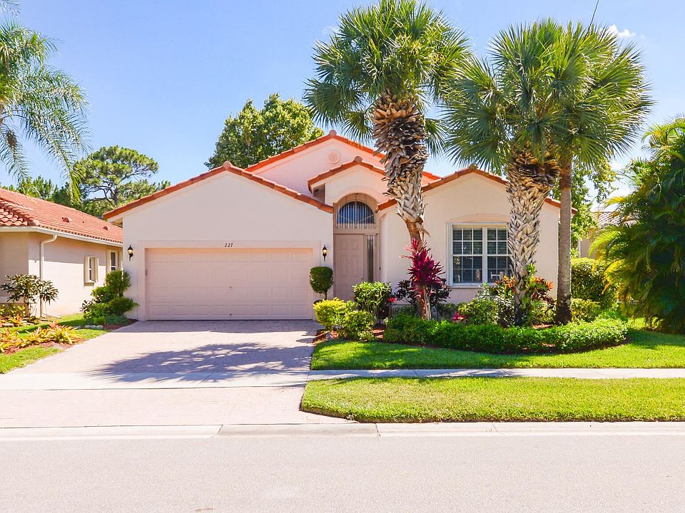 1st image of 227 NW Chorale Way NE