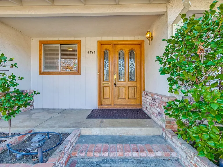 4712 Clarendon Dr — Photo 26