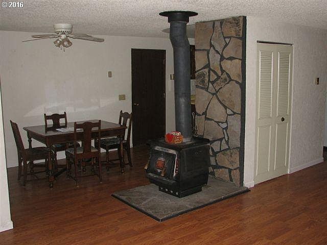 2nd image of 1250 A St