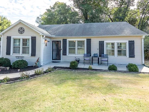 3450 Oak Rd, Memphis, TN 38135