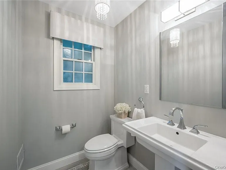 47 Highland Ave — Photo 10