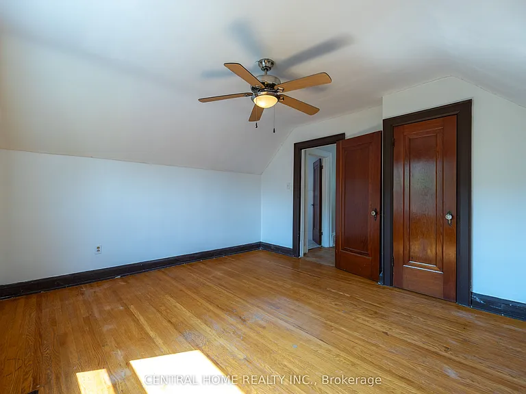 1650 King St E #MAIN — Photo 14