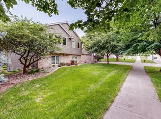 2102 Ponderosa Dr SW, Rochester, MN 55902