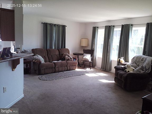 5th image of 2865 Summer Valley Rd
