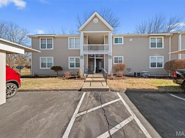 14249 Cape Horn Pl, Florissant, MO 63034