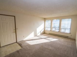 410 NE Izett St APT 201, Oak Harbor, WA 98277