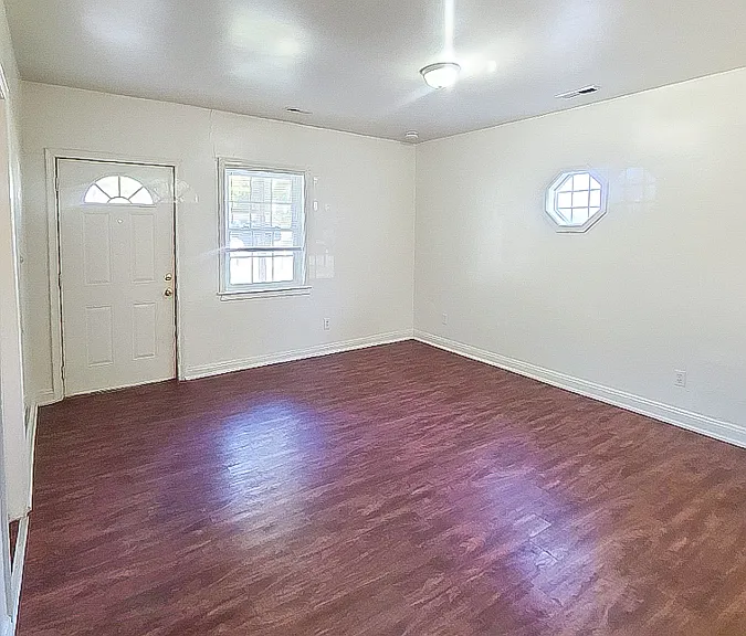 144 Spring St — Photo 6