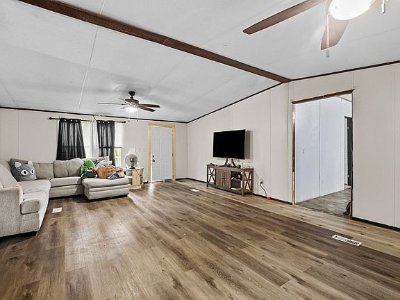 3rd image of 2318 Grant 55 Rd