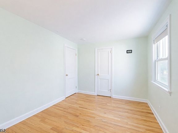 4th image of 16 Tooker Ave