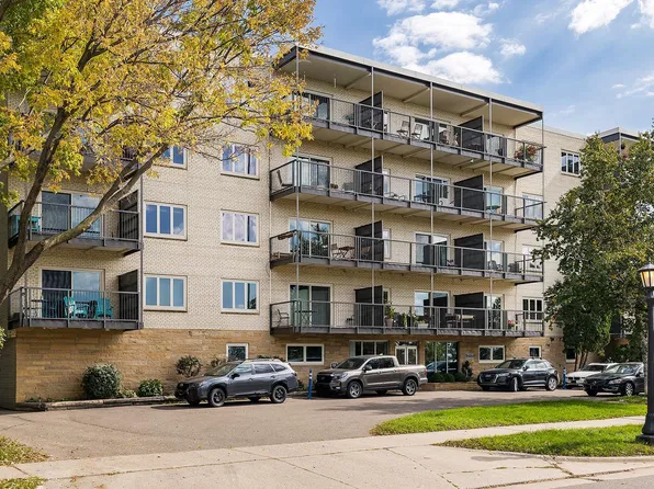 200 Mississippi River Blvd N APT 1C, Saint Paul, MN 55104