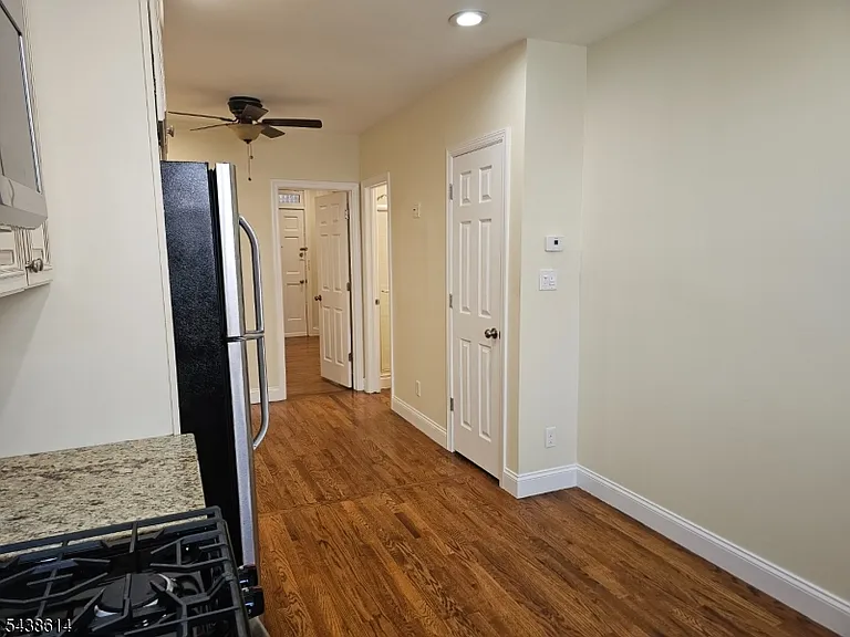 410 Rahway Ave #414 — Photo 5