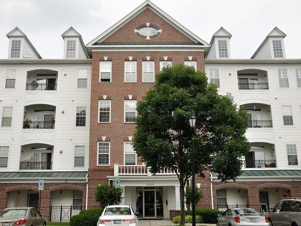 1st image of 5900 Whaleboat Dr #202