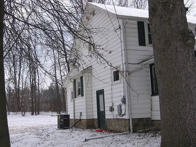 2nd image of 805 Mae St