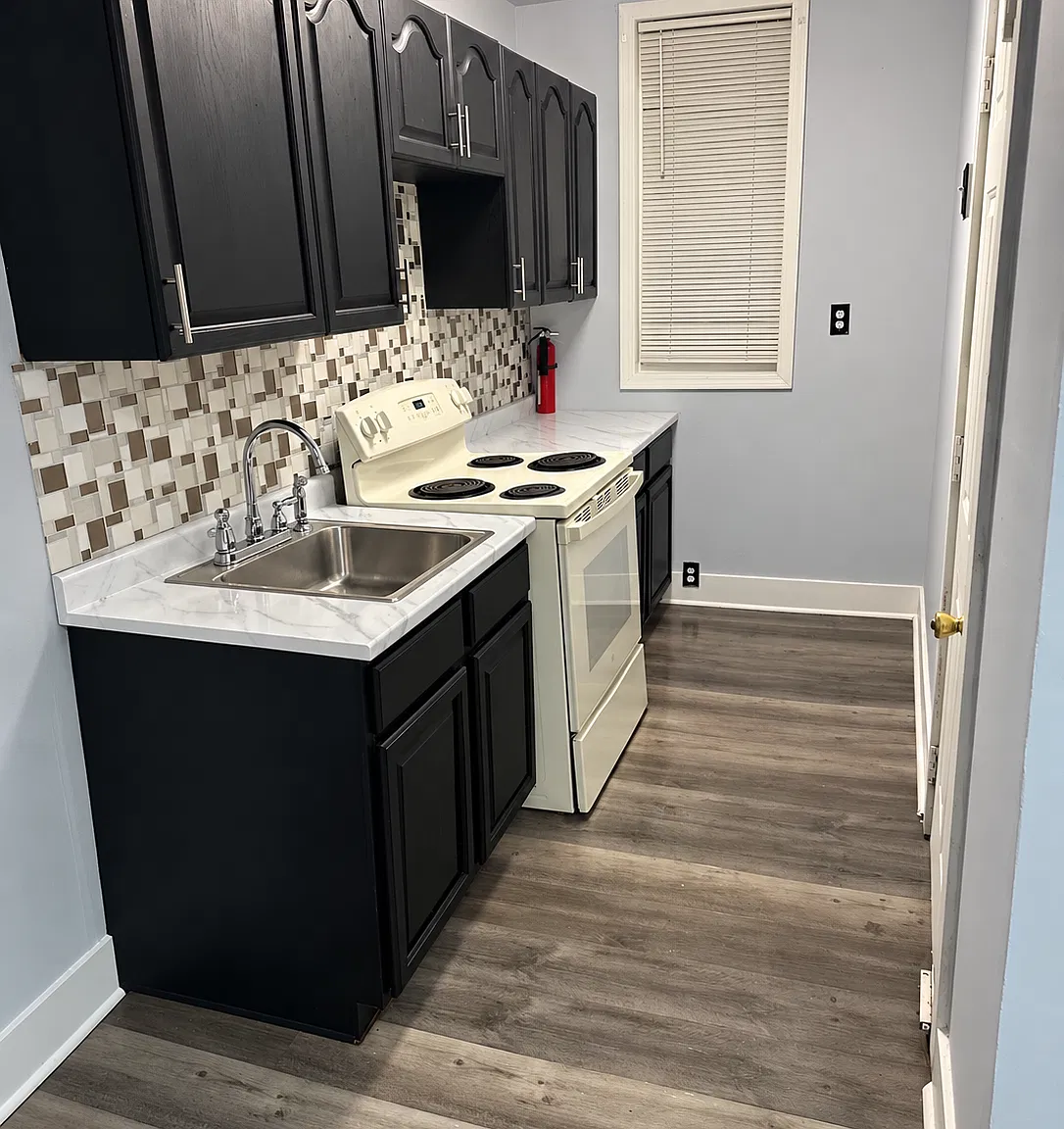 2522 S Holbrook St — Photo 2