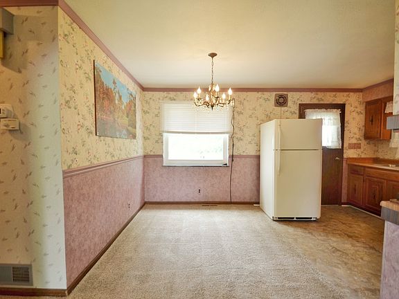 5th image of 8872 Eldora Dr