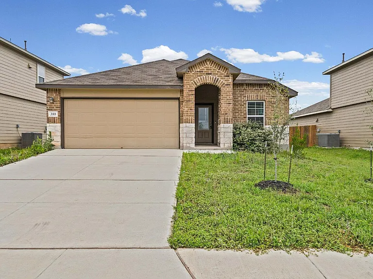 388 Arbor Hls — Photo 2