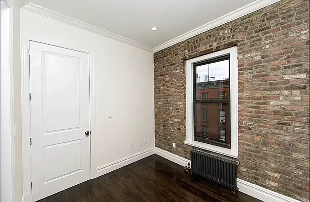 Rented by Avenues Real Estate | media 8