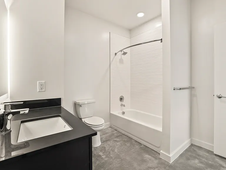 South Yard Lofts — Photo 32