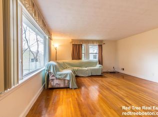 245 North Ave #1, Weston, MA 02493