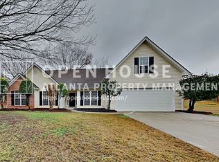 405 Windsor Brook Ln SE, Lawrenceville, GA 30045