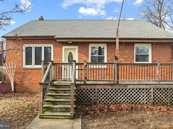 101 4th St, Brooklawn, NJ 08030