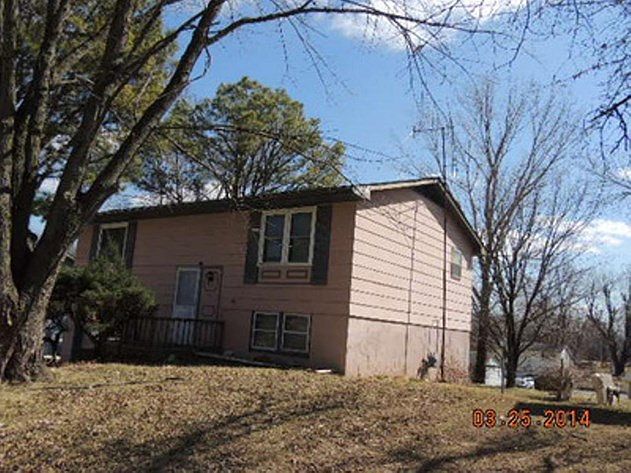 2nd image of 1404 Grayling Dr