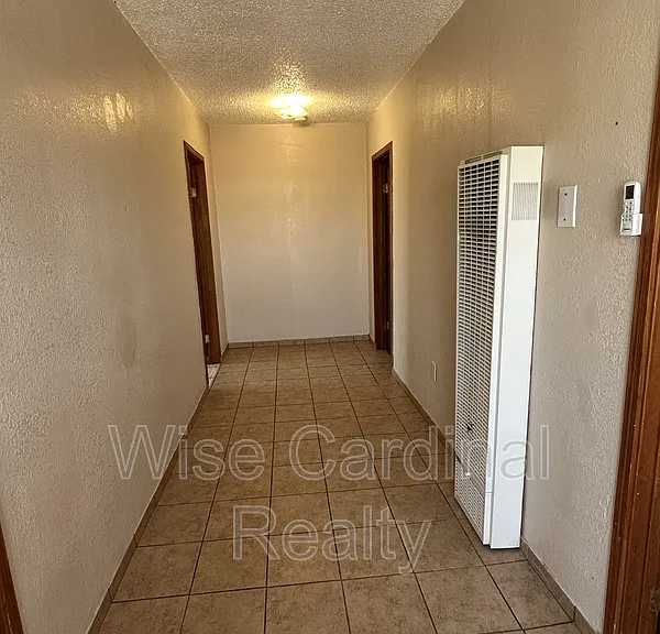 1017 N Main Ave #2 — Photo 2