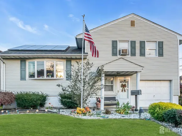 164 Pennsylvania Ave, Hopelawn, NJ 08861