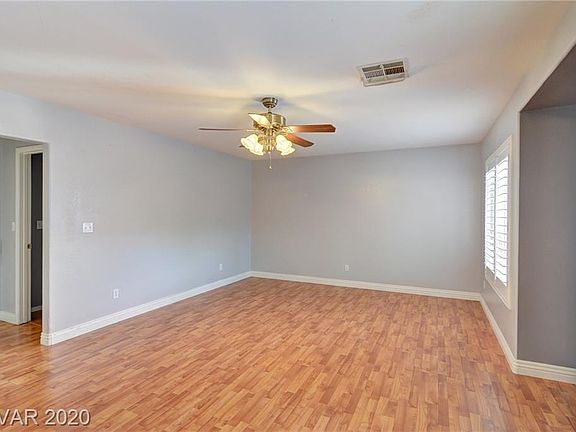 4th image of 5831 Salmon Falls St